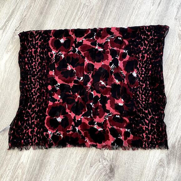 Talbots red and black floral-print Viscose Scarf, shawl, wrap with Fringe - Picture 7 of 11